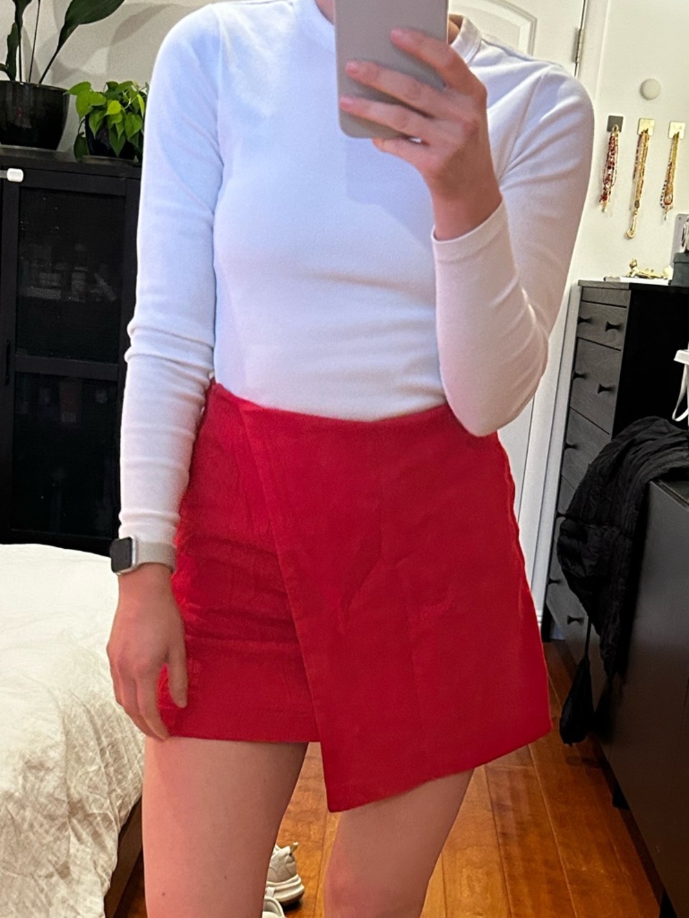 Abercrombie & Fitch Red Asymmetrical Mini Skirt - Picture 4 of 5